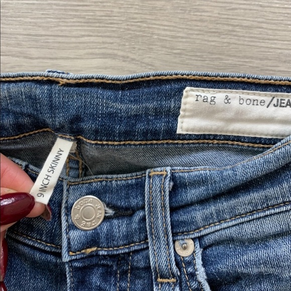 Rag & Bone 9 Inch Skinny Ward Jeans - Picture 9 of 13